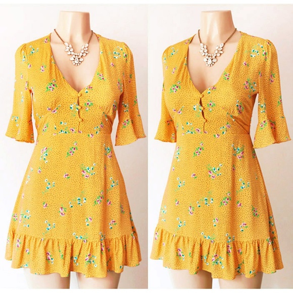 In the Beginning Dresses & Skirts - Last☝️Yellow Floral Button Front Ruffle Mini Dress